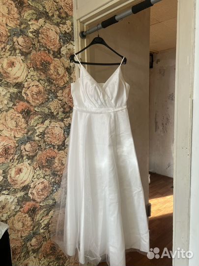 Платье свадебное р 46 48