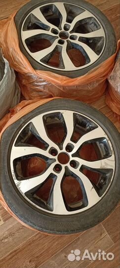 R17 Pirelli Cinturato P7 205/50, PCD 4x100 DIA 60.1