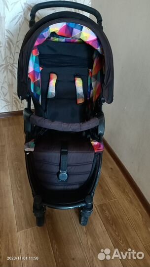 Коляска прогулочная всесезонная