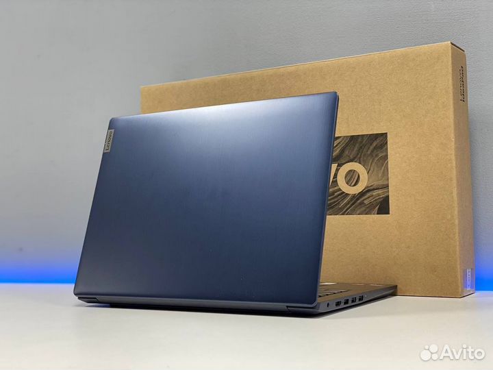 Шустрый ноутбук Ryzen 5 SSD512g 8g озу