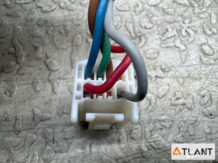 Зеркало переднее левое mazda tribute