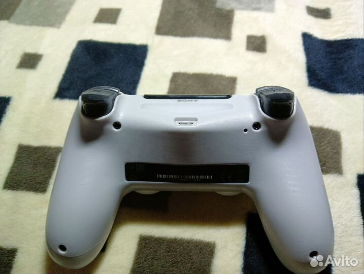 Джойстик ps4