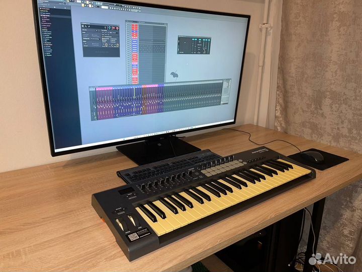 Novation Launchkey 49