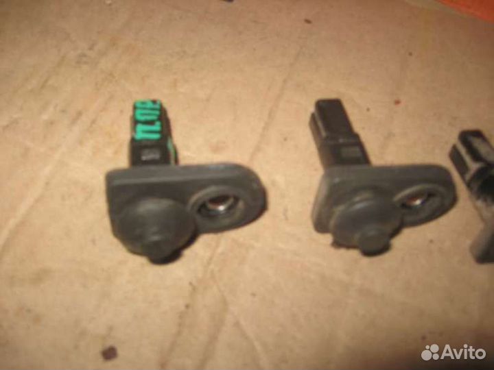 Концевик двери Kia RIO 2005-2011