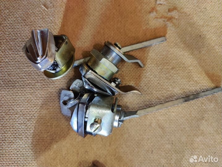 Замок двери волга 24;2401;3102;3110;2410