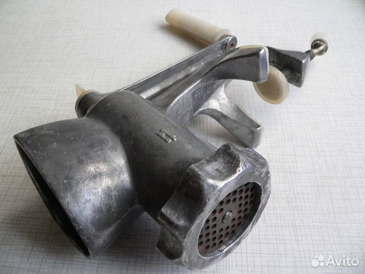 Мясорубка ручная бытовая алюминиевая сделана РСФСР