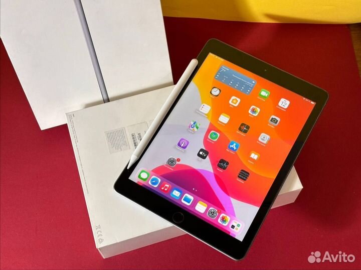 iPad 6 + Стилус + Procreate