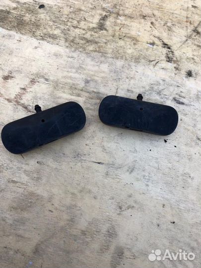 Форсунки лобового стекла VW Passat B7