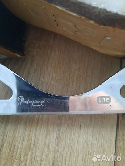 Фигурные коньки risport 250