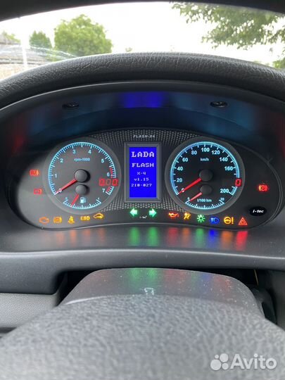 Щиток приборов priora 1