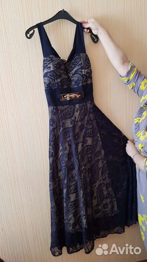 Вечернее платье