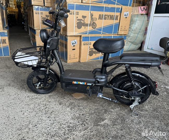 Скутер электрический двухместный