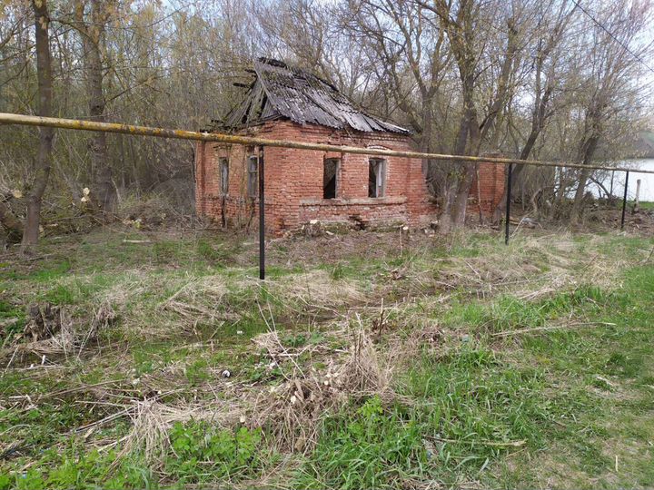 Дом 30 м² на участке 9 сот.