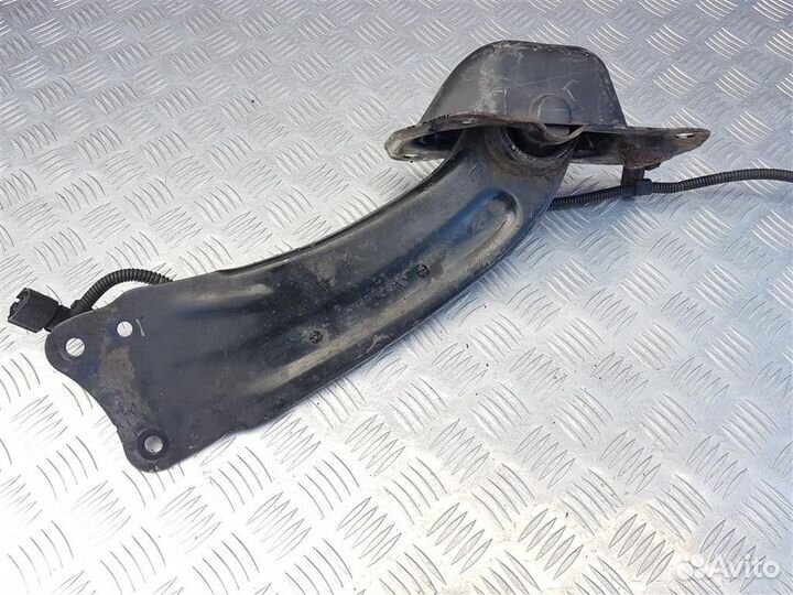 Рычаг задний Volkswagen Passat B7 3C0505226B