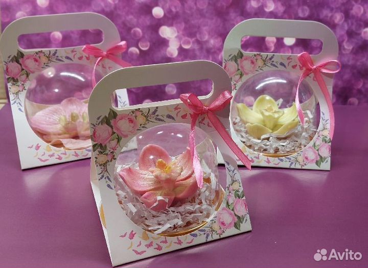 Шоколадный презент. Орхидеи в куполе