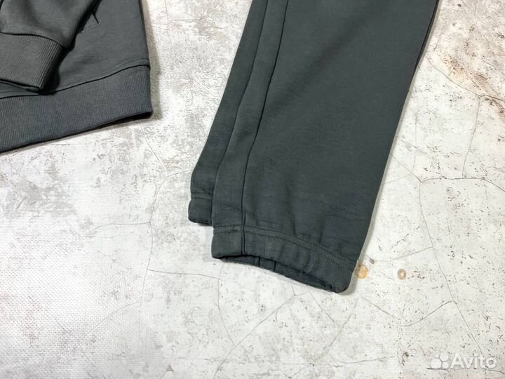 Спортивные костюмы Balenciaga