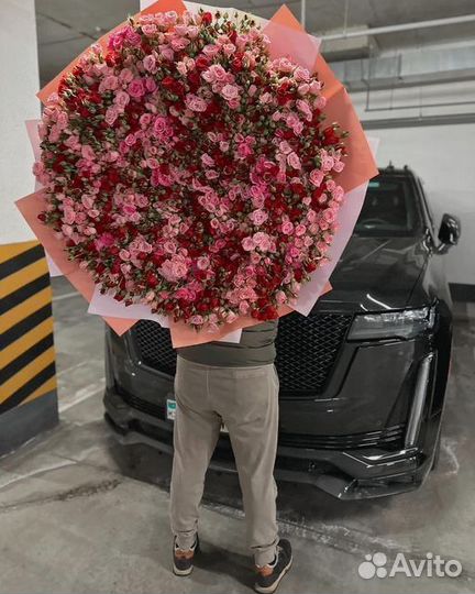 Огромный букет для любимой пионовидные розы