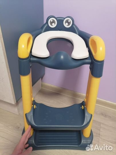 Детское сиденье на унитаз с лестницей