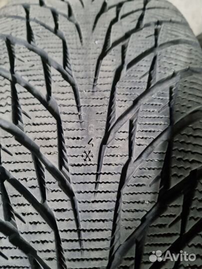 Nokian Tyres Hakkapeliitta R2 215/55 R17