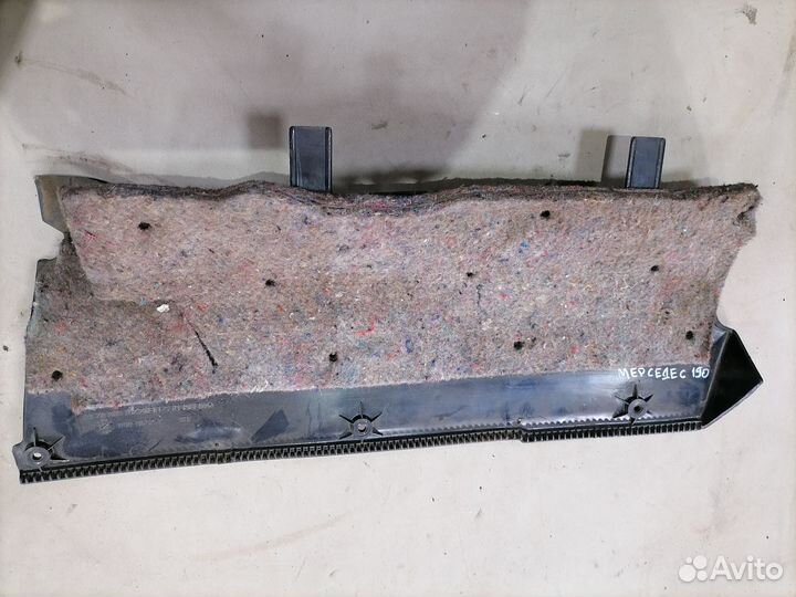 Накладка торпедо правая Mercedes Benz 190 W201