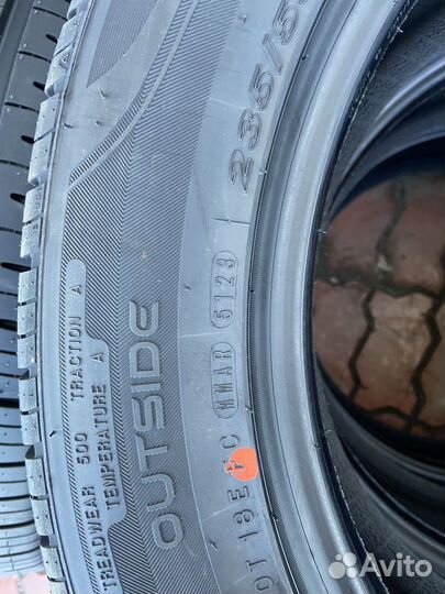 Roadstone N'Fera RU5 235/55 R17 103V