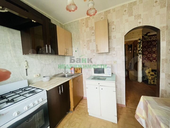 3-к. квартира, 43 м², 5/5 эт.