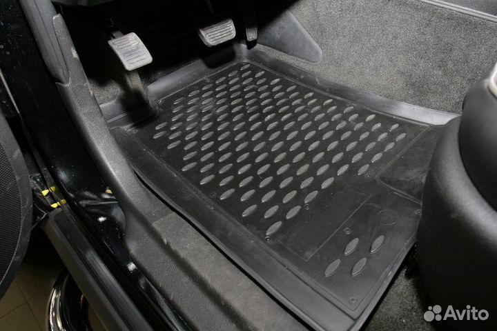 Коврики в салон Hummer H3 2005