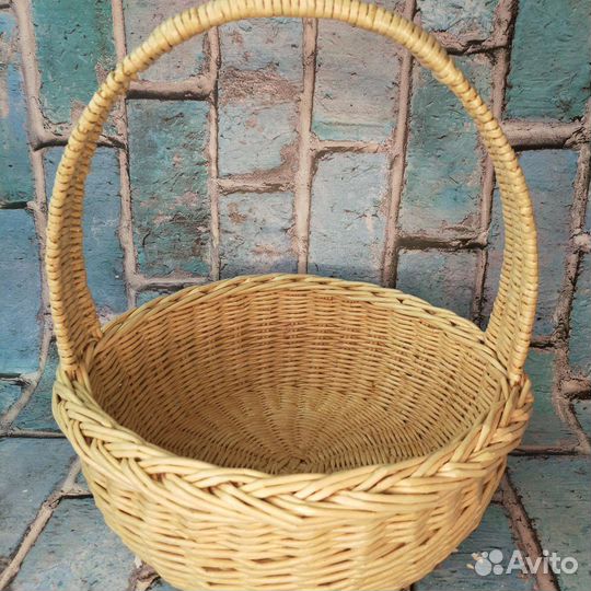 Корзина плетеная подарочная(пасхальная корзина)