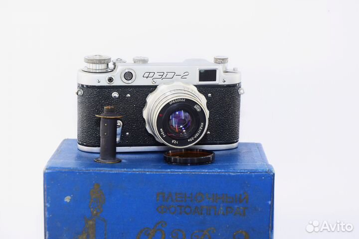 Фэд-2 Дальномерный пленочный фотоаппарат из СССР