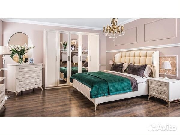 Спальный гарнитур