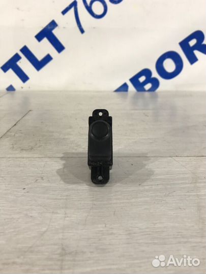 Кнопка стеклоподъемника задняя hyundai solaris 1 1