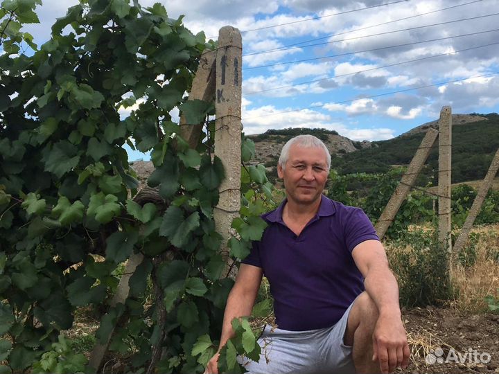 Монтажник лестниц деревянных