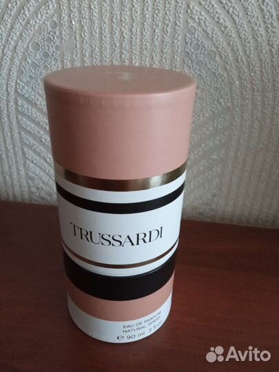 Парфюмированная вода женская 