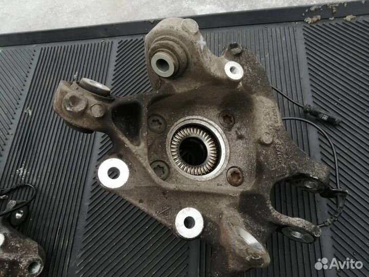 Кулак задней подвески левый в сборе BMW X3 G01