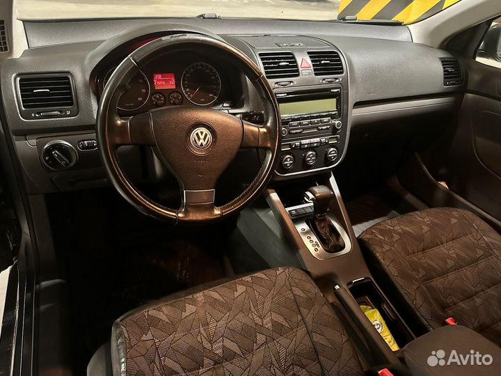 Volkswagen Jetta 1.6 AT, 2009, 218 000 км