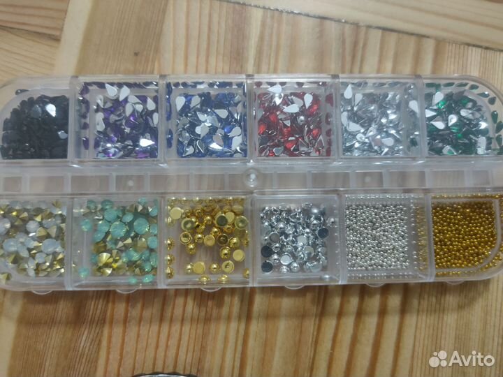 Стразы для ногтей