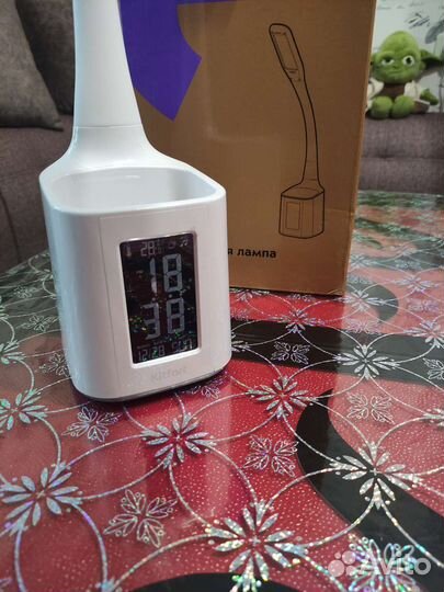 Настольная лампа