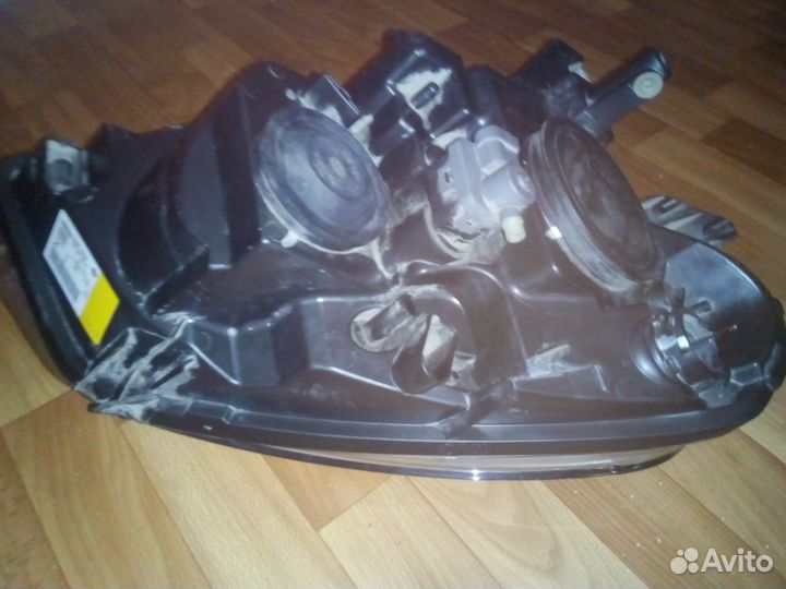 Передняя левая фара для nissan qashqai 1. 2007 г.в