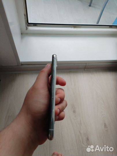 iPhone 11 Pro, 64 ГБ