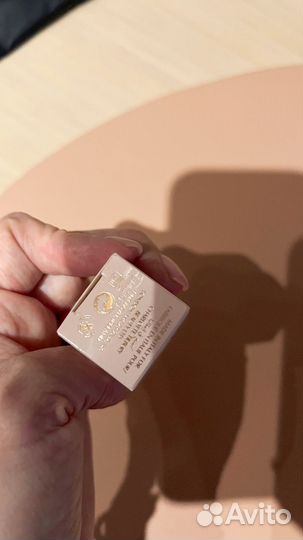 Сияющий фильтр Charlotte Tilbury hollywood