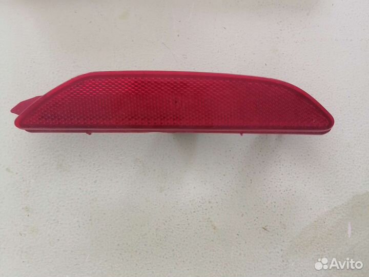 Катафот отражатель заднего бампера Kia Rio 3