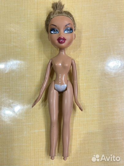Кукла bratz 2001 год