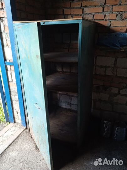 Шкаф для инструмента металлический