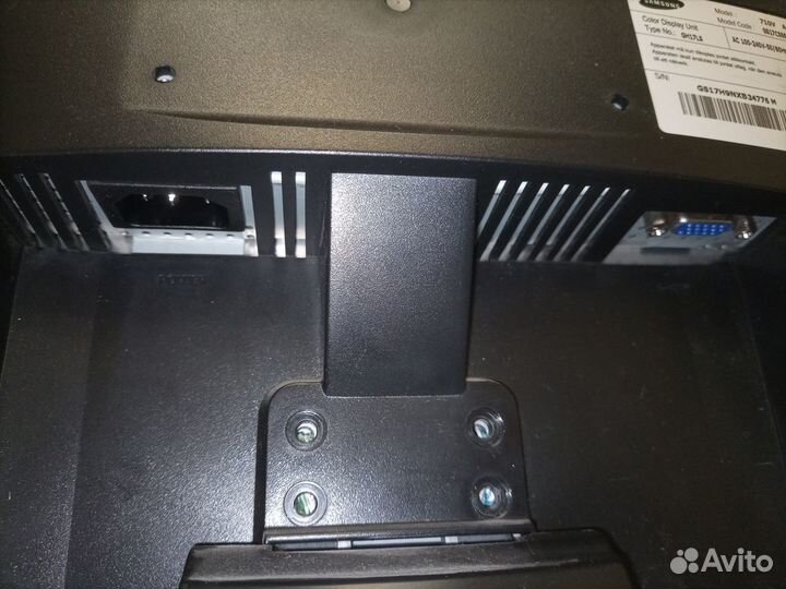 Два монитора Samsung 710V и NEC LCD1770NX