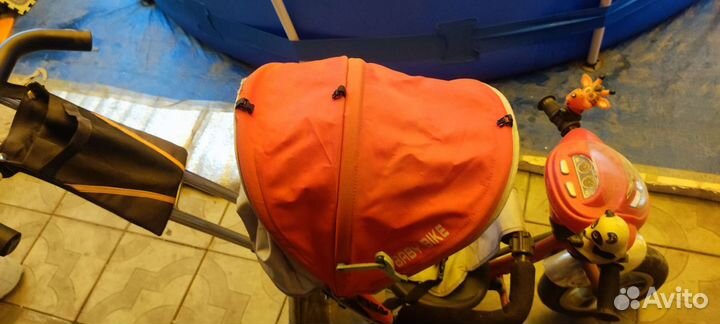 Детский велосипед с ручкой