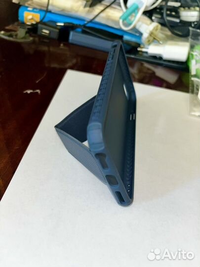 Чехлы и стекла на iPhone 7, 8, se2020, se2022