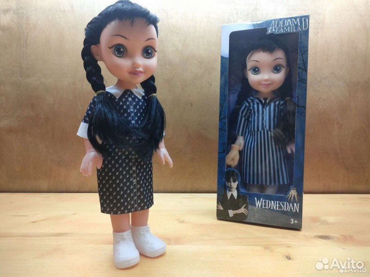 Кукла музыкальная Венсдей из сериала Уэнсдей Адамс