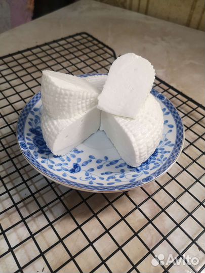 Козье молоко, сыры, творог, кефир