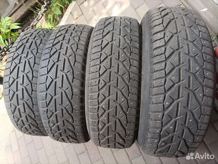 Tigar SUV Ice 215/65 R17 103T