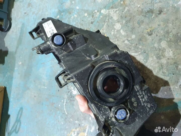 Противотуманная фара Skoda Rapid правая 60U941700